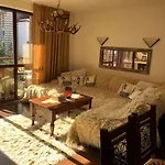 Breathtaking Mountain View 3 Bedrooms *