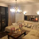 Breathtaking Mountain View 3 Bedrooms Apartment Bansko
