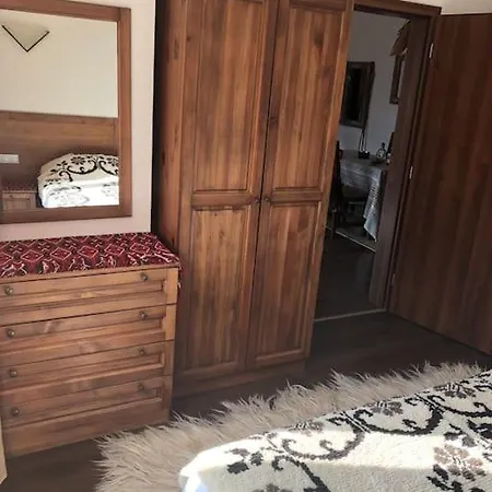 Breathtaking Mountain View 3 Bedrooms * 반스코