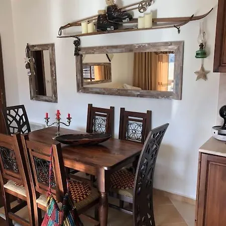 아파트 Breathtaking Mountain View 3 Bedrooms