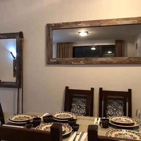 Breathtaking Mountain View 3 Bedrooms 아파트