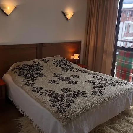 아파트 Breathtaking Mountain View 3 Bedrooms 반스코