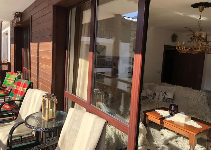 Breathtaking Mountain View 3 Bedrooms *