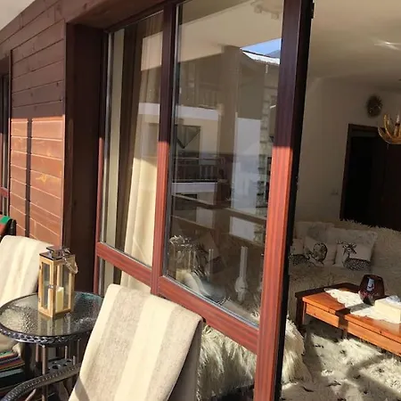 Breathtaking Mountain View 3 Bedrooms *