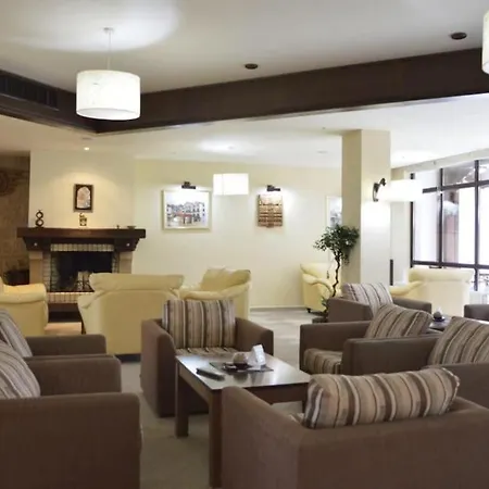 Breathtaking Mountain View 3 Bedrooms * 반스코