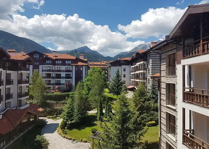 Breathtaking Mountain View 3 Bedrooms *