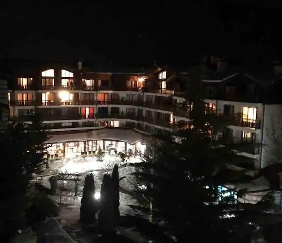 Breathtaking Mountain View 3 Bedrooms Apartment *